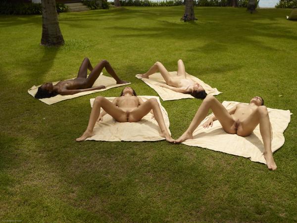Candice Engelie Kiki Valerie Thaigarten #24
