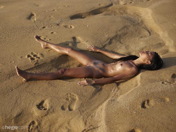 Hiromi sexy sunset #1