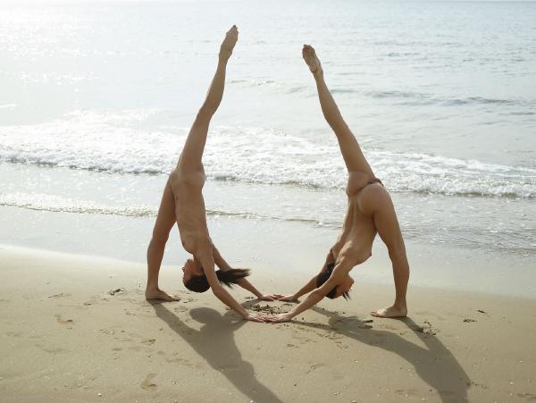 Julietta and Magdalena beach gymnastics #55