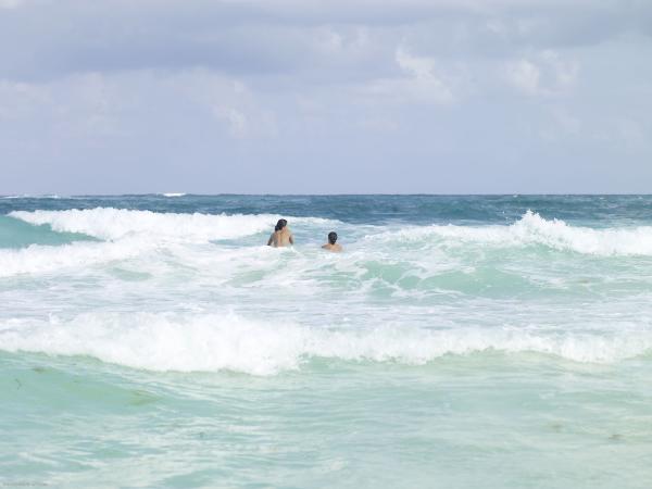 Melissa et Suzie Carina vagues #1